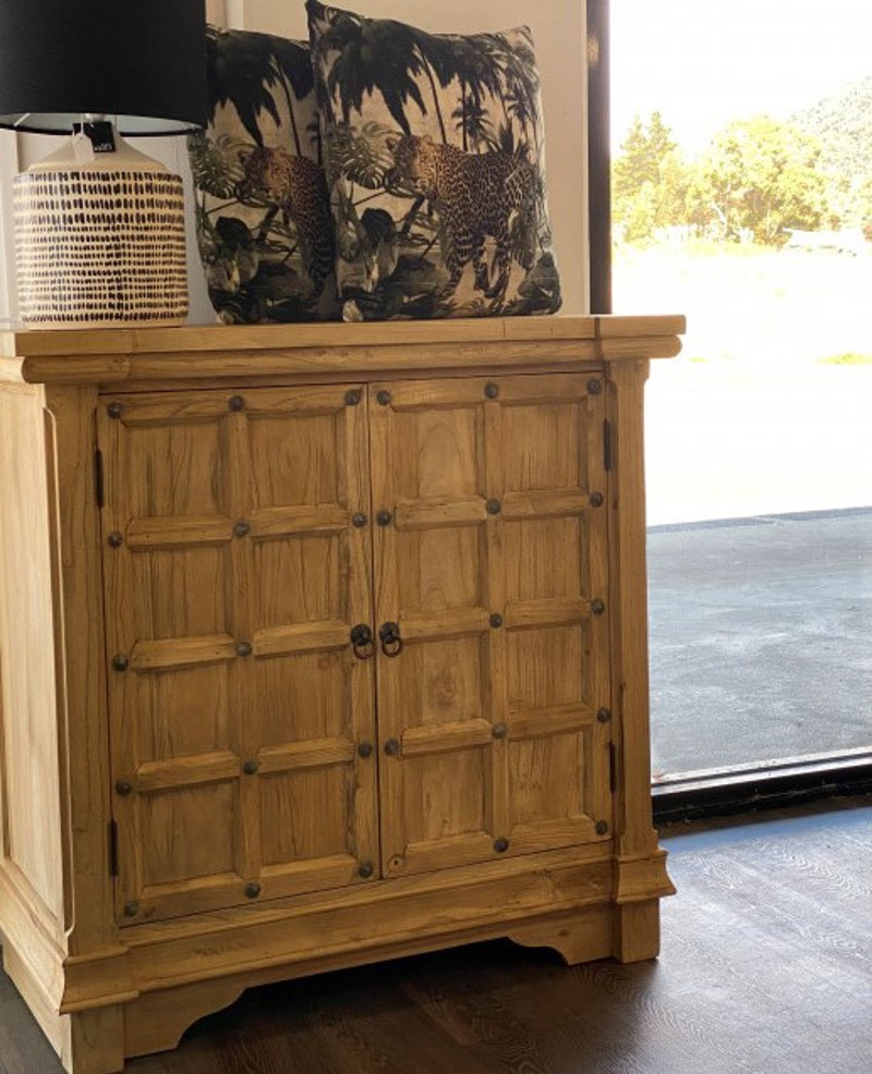 Bordeaux 2 Door Cabinet